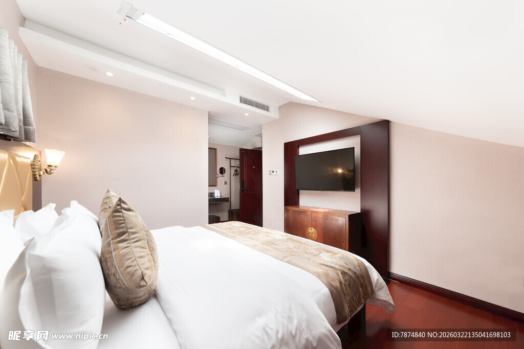 现代简约风格温馨卧室