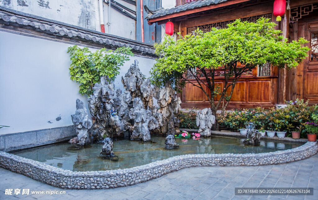 中式庭院假山流水景致
