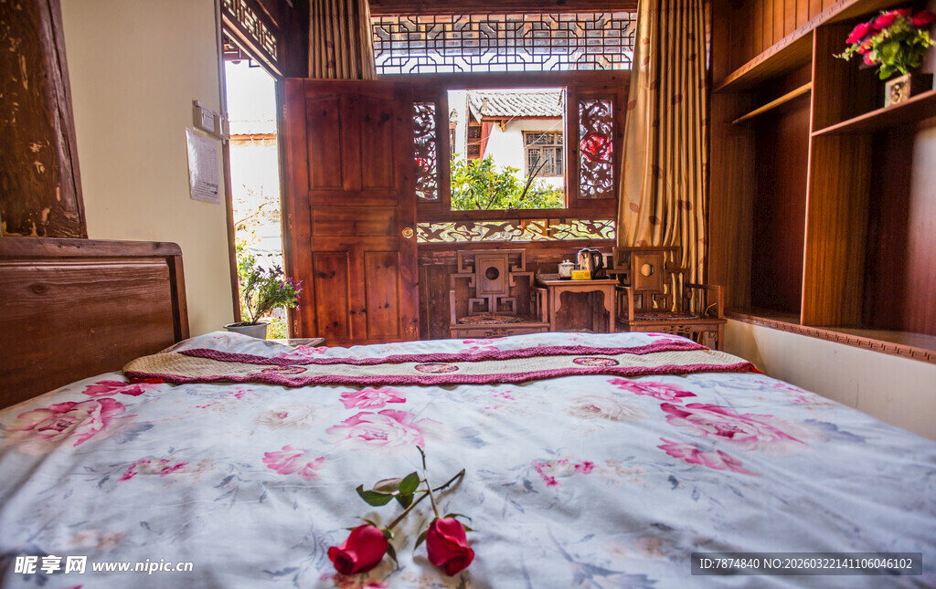 中式卧室 温馨雅致床铺