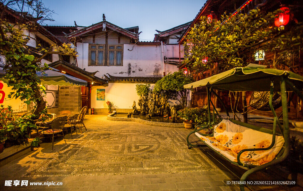 古雅庭院夜景 静谧美好