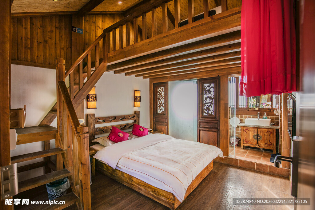 木质阁楼卧室温馨氛围