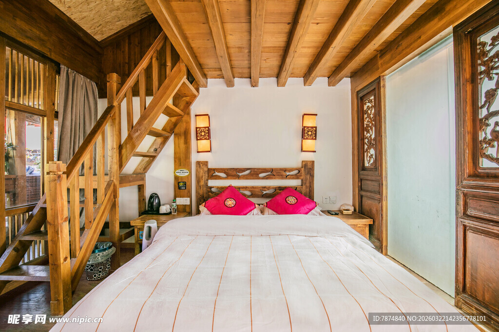 木质阁楼风温馨卧室空间