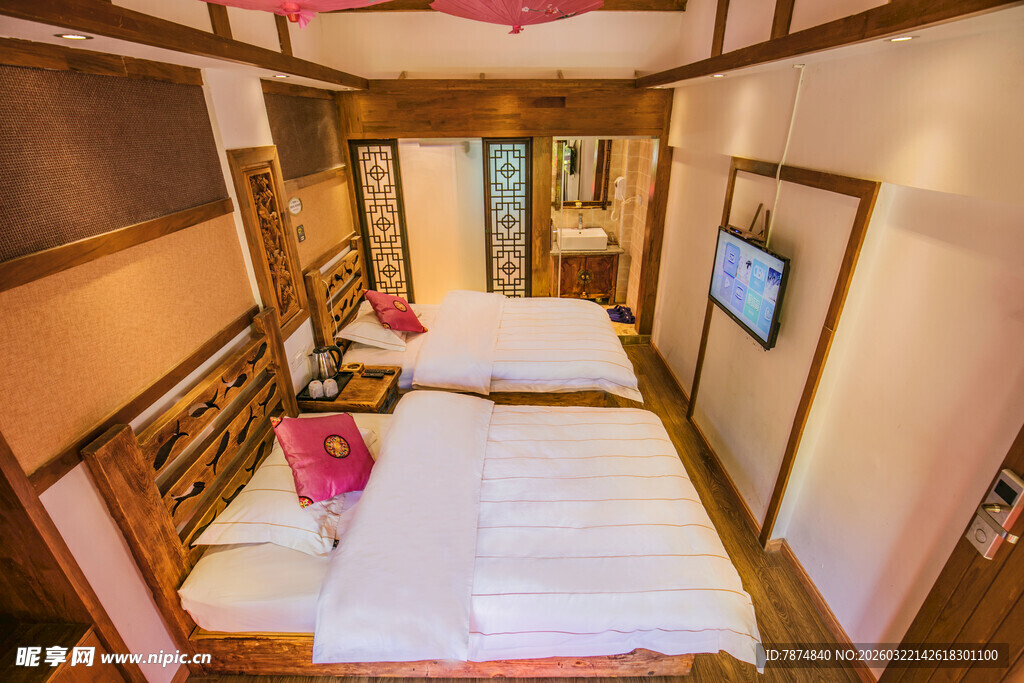 温馨木质风格双人客房