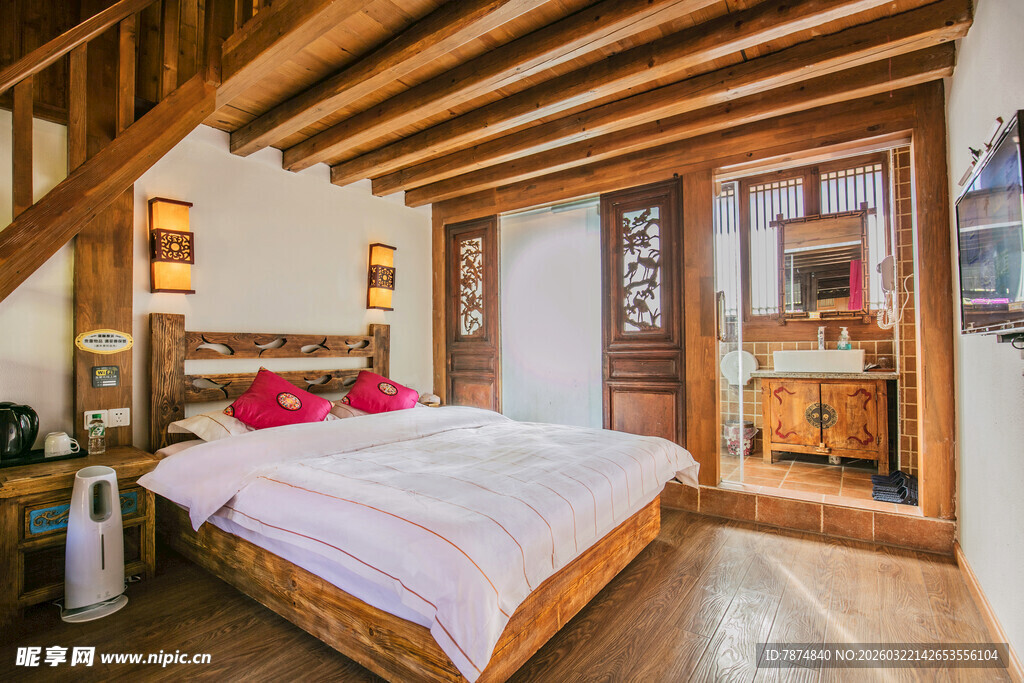 温馨木质风格卧室空间