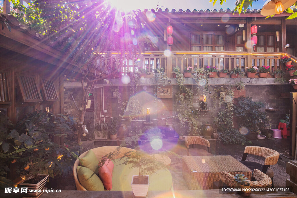 古雅小院的惬意休闲场景