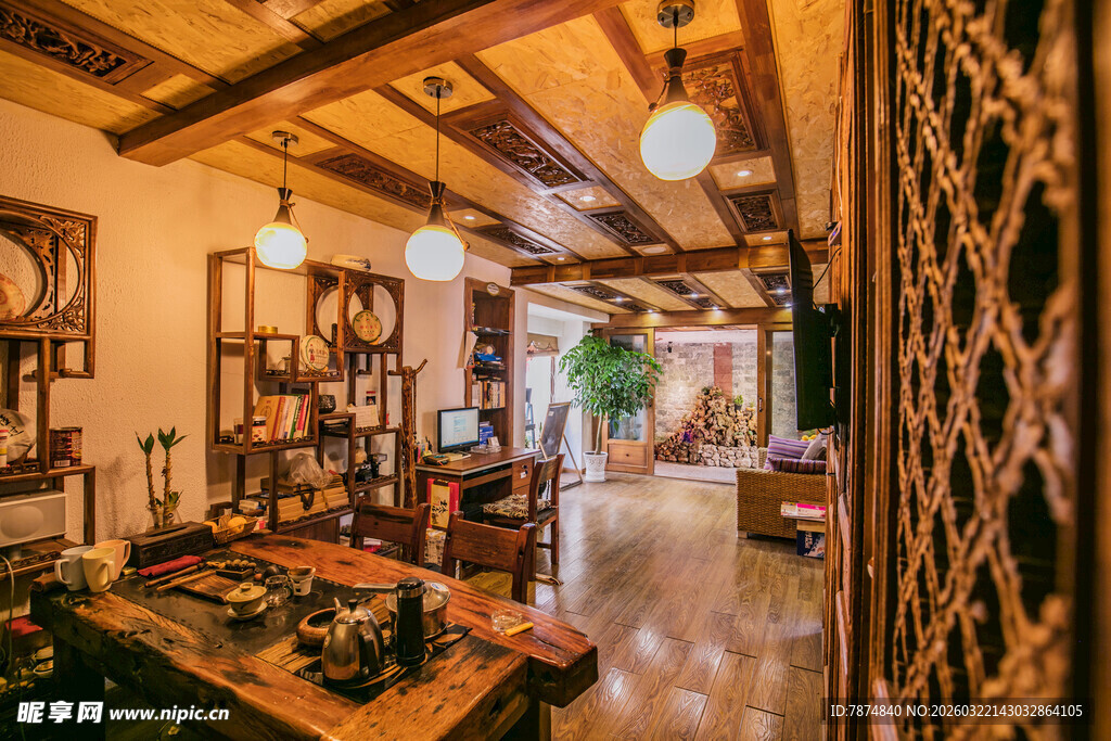 温馨木质风室内休闲空间