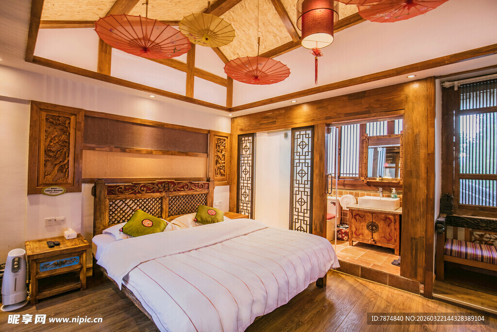 中式典雅卧室温馨空间