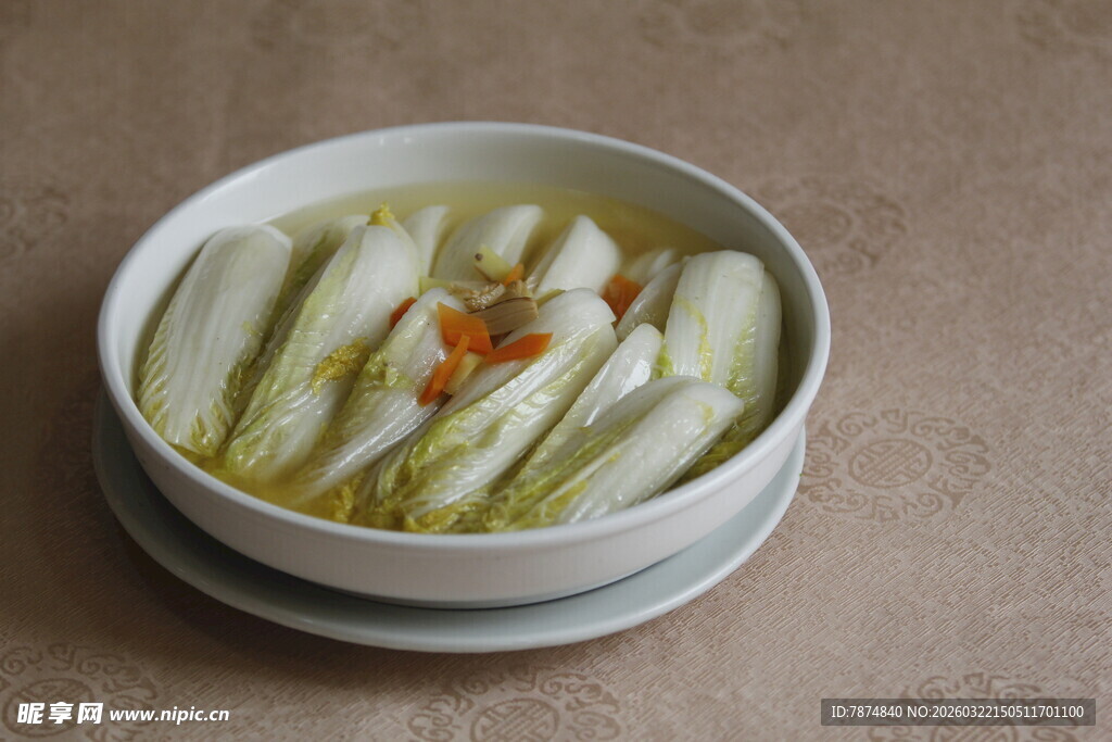 白灼白菜摆盘精致