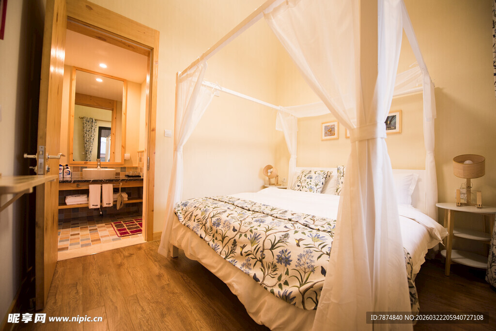 温馨典雅的卧室空间