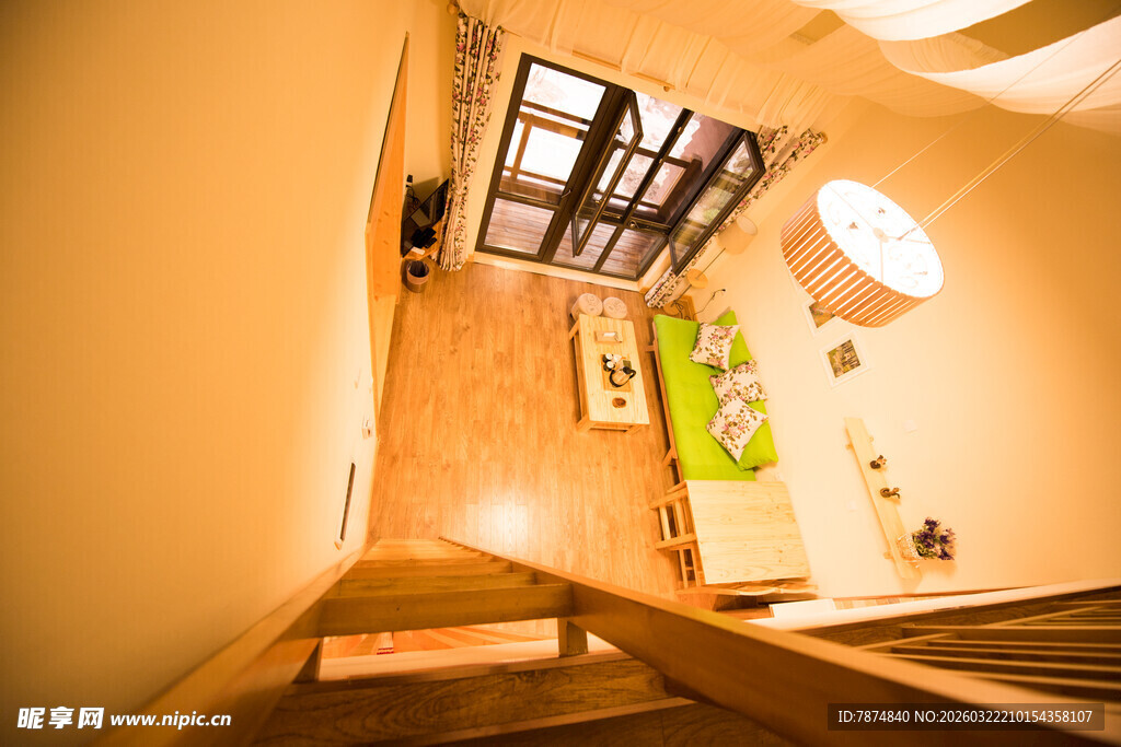 温馨室内楼梯转角处场景