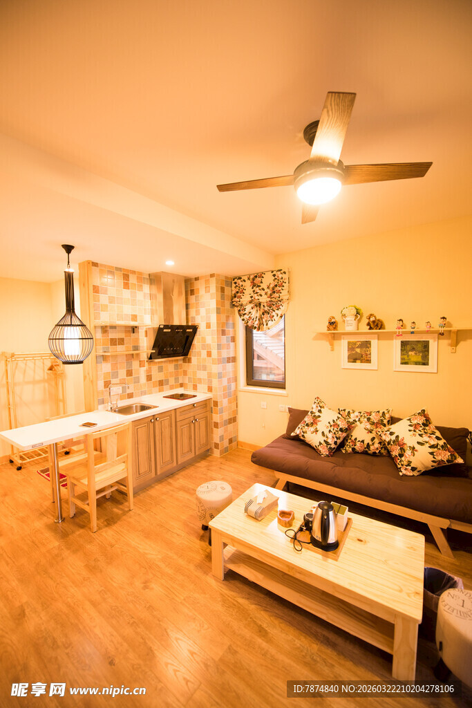 温馨开放式客厅厨房空间