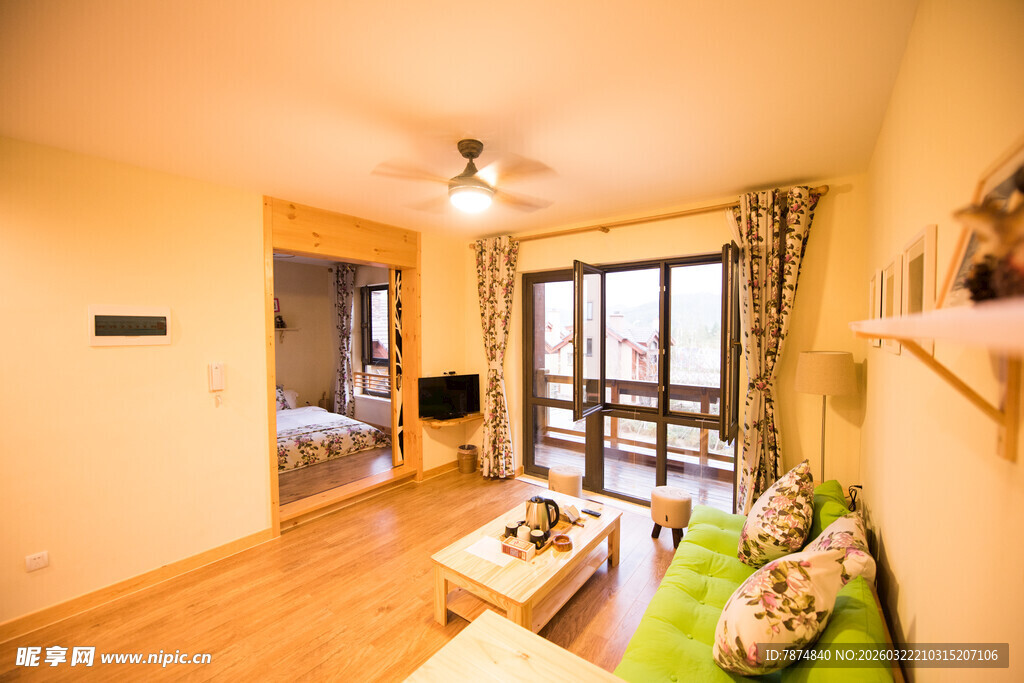 温馨简约风客厅室内场景