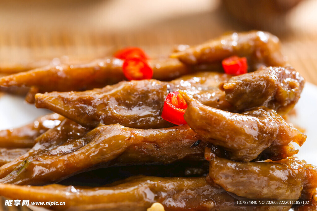 香辣卤鸭翅