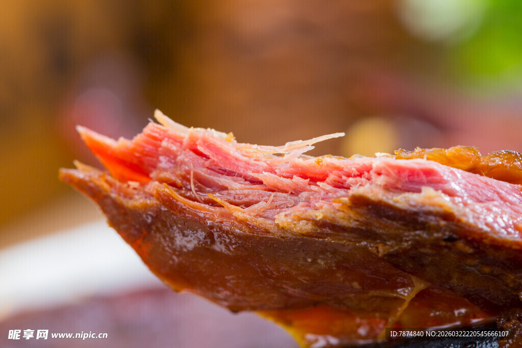 美味诱人的手撕牛肉