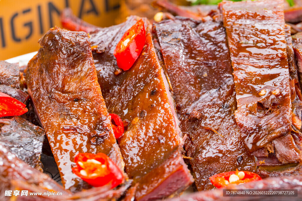 美味卤鱼肉 色泽诱人