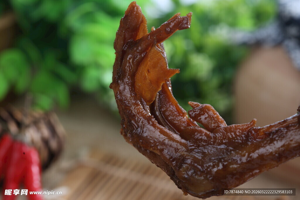 美味卤鸭掌