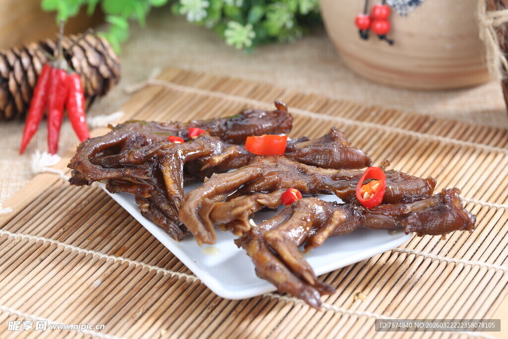 美味卤鸭爪 诱人小零食