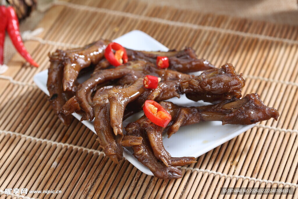 香辣卤鸭掌