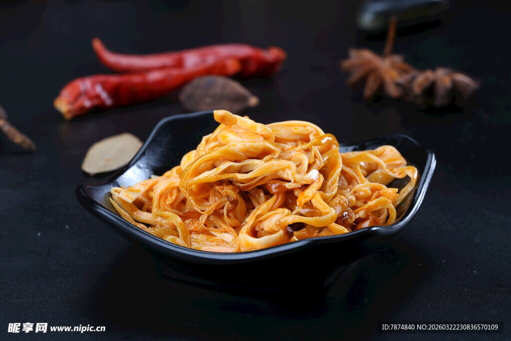 美味香辣金针菇