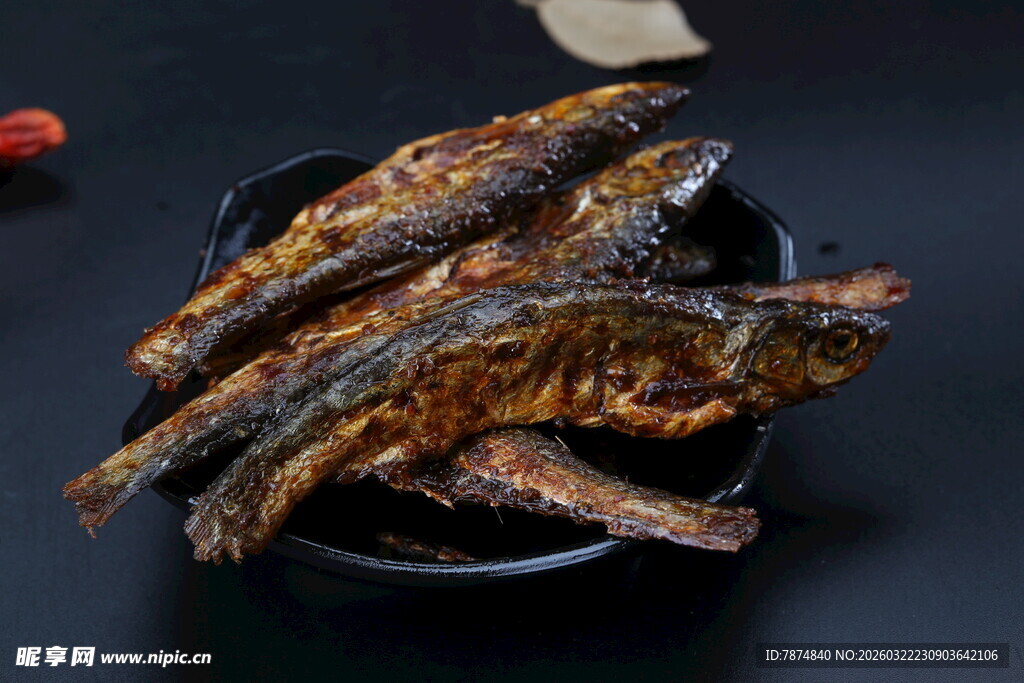 美味香酥小鱼干