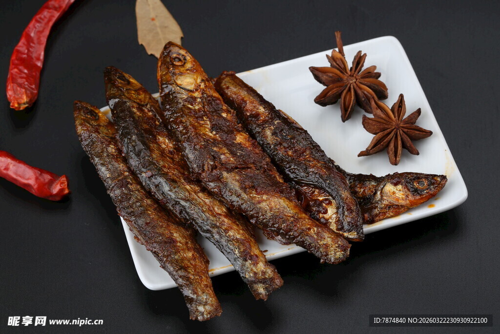 干鱼摆拍 散发浓郁香料气息