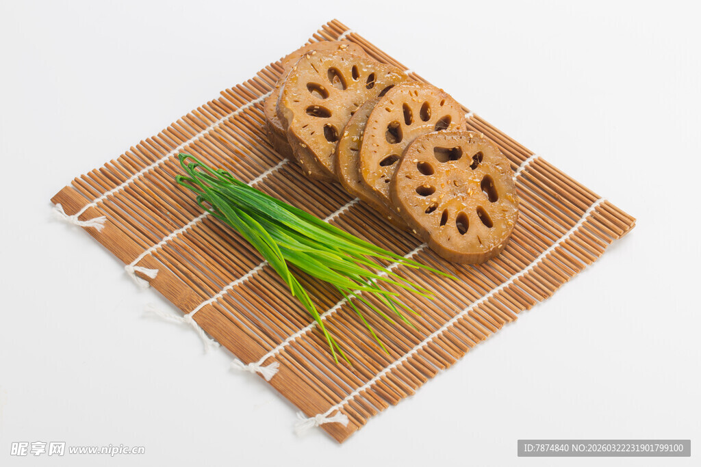 竹席上的藕片与青葱