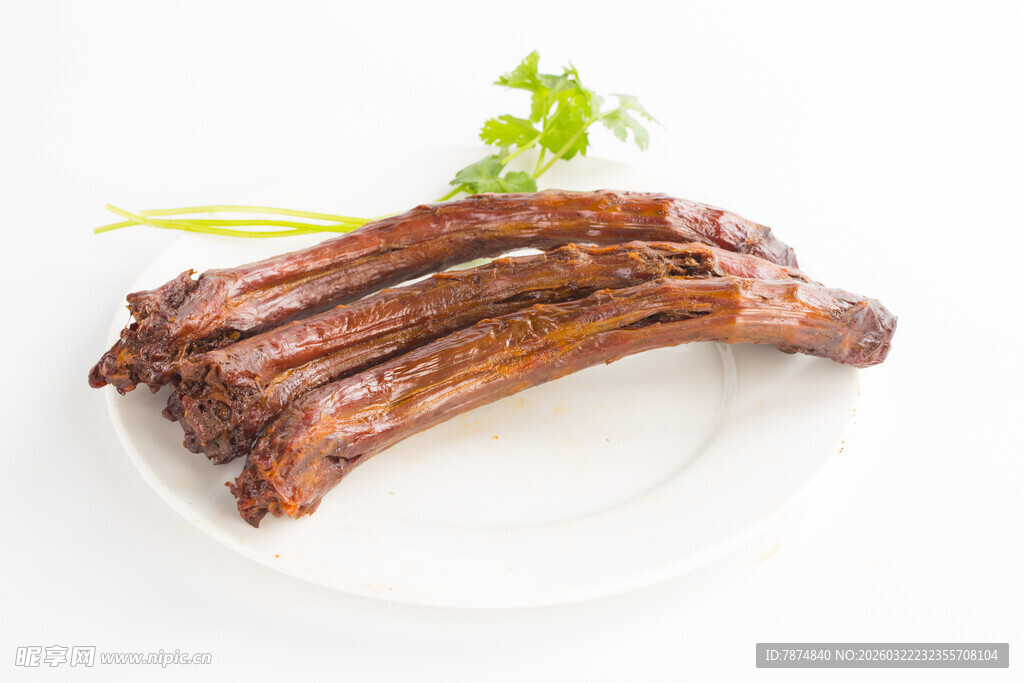 美味卤鸭脖摆盘精致