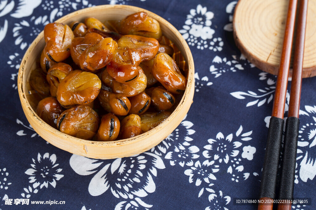 碗中美味卤蚕豆