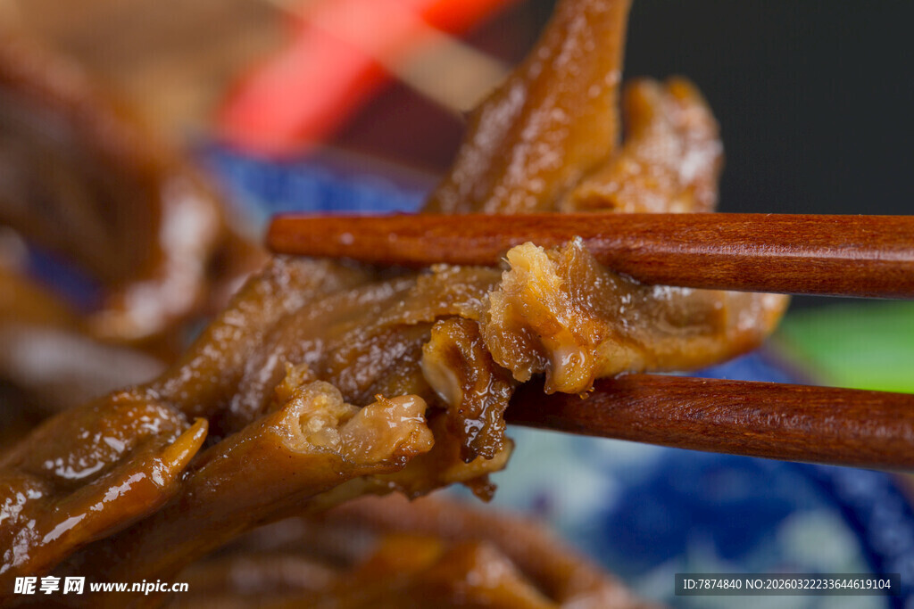 美味卤味鸭爪特写