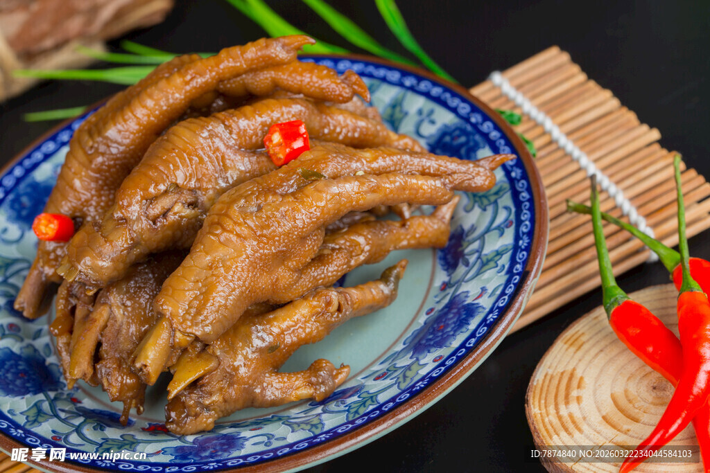 美味卤鸡爪摆件特写