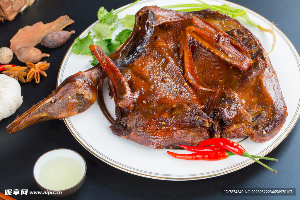 美味卤鸭 鲜香诱人