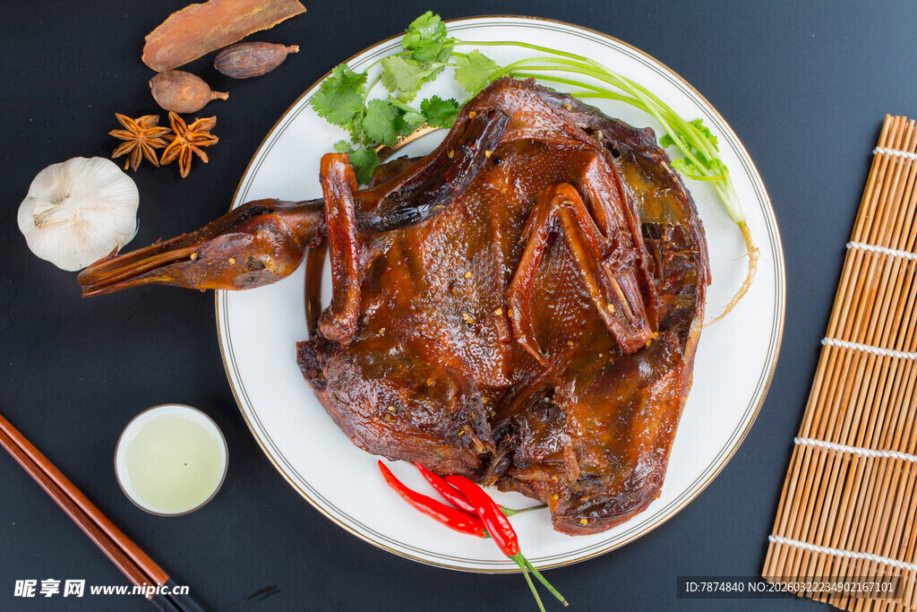 美味酱卤鸭 诱人摆盘美食