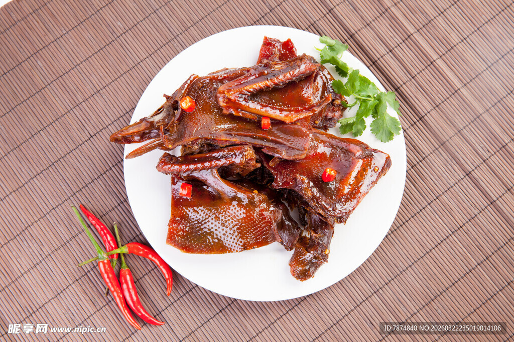 美味卤鸭架 鲜香诱人