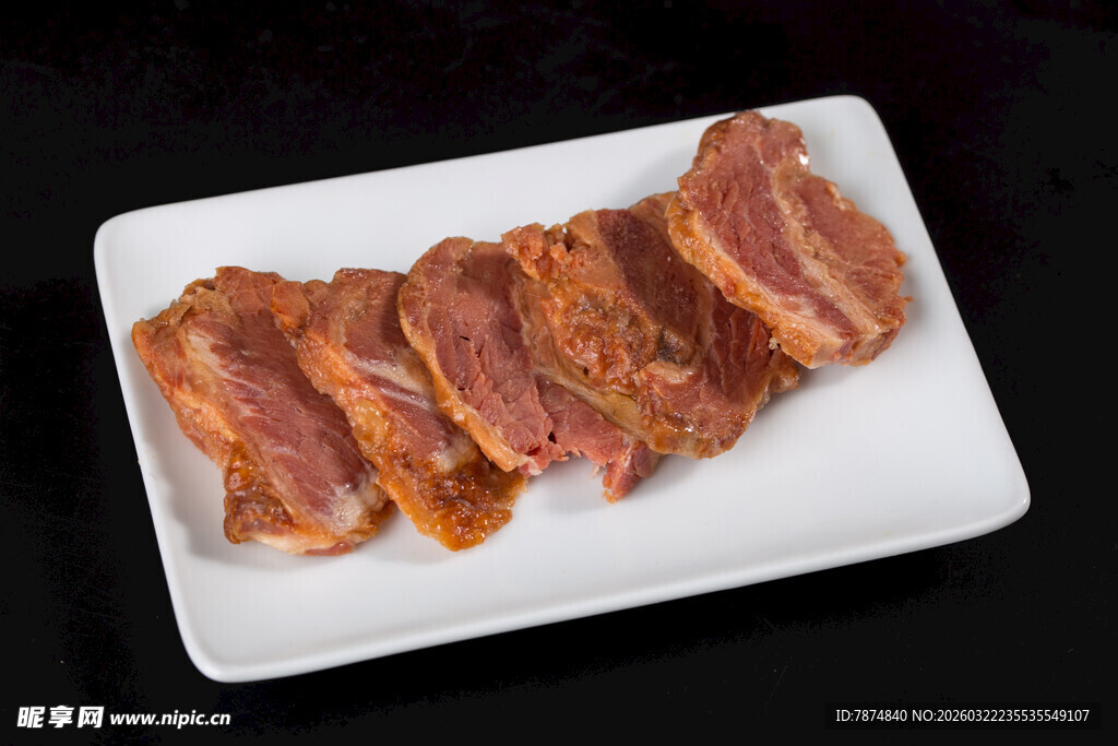 美味切片卤牛肉展示