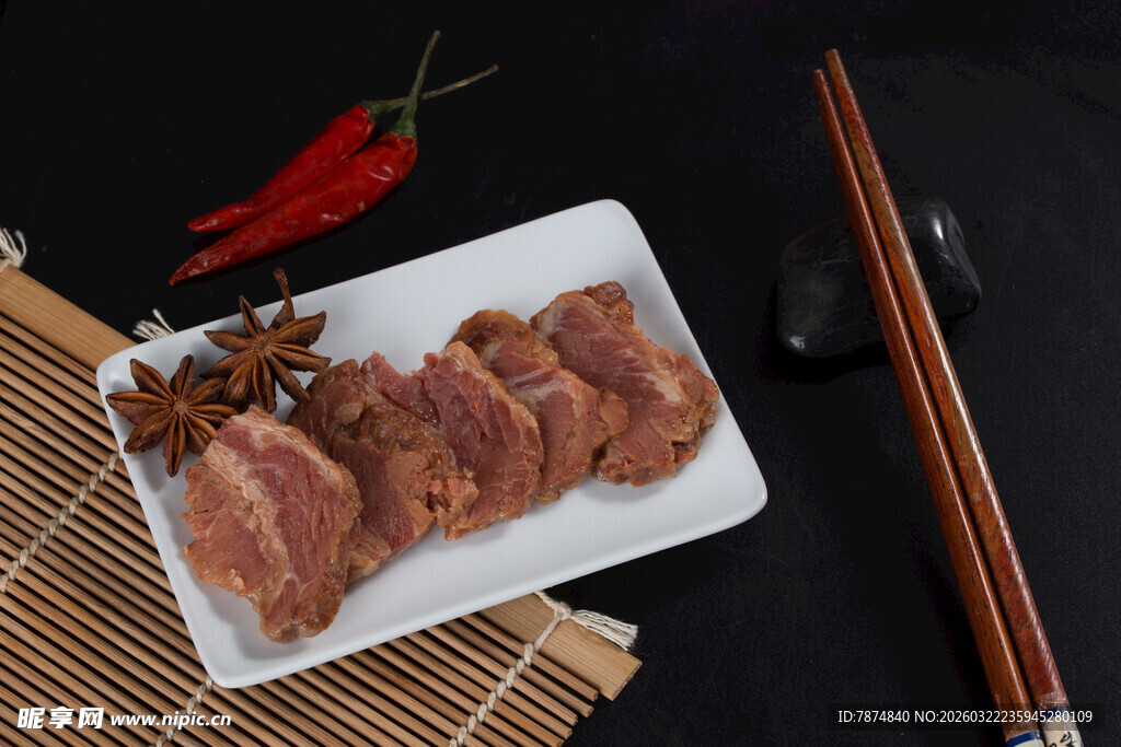 美味卤牛肉摆盘