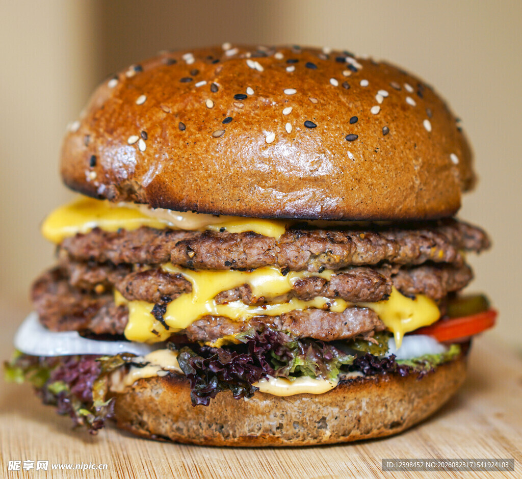 牛肉芝士汉堡