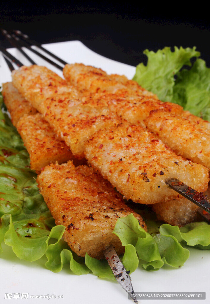 香酥鸡肉串美味诱人