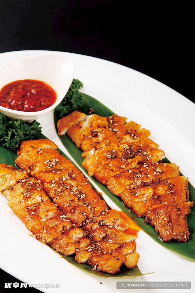 香煎鸡排配蘸酱