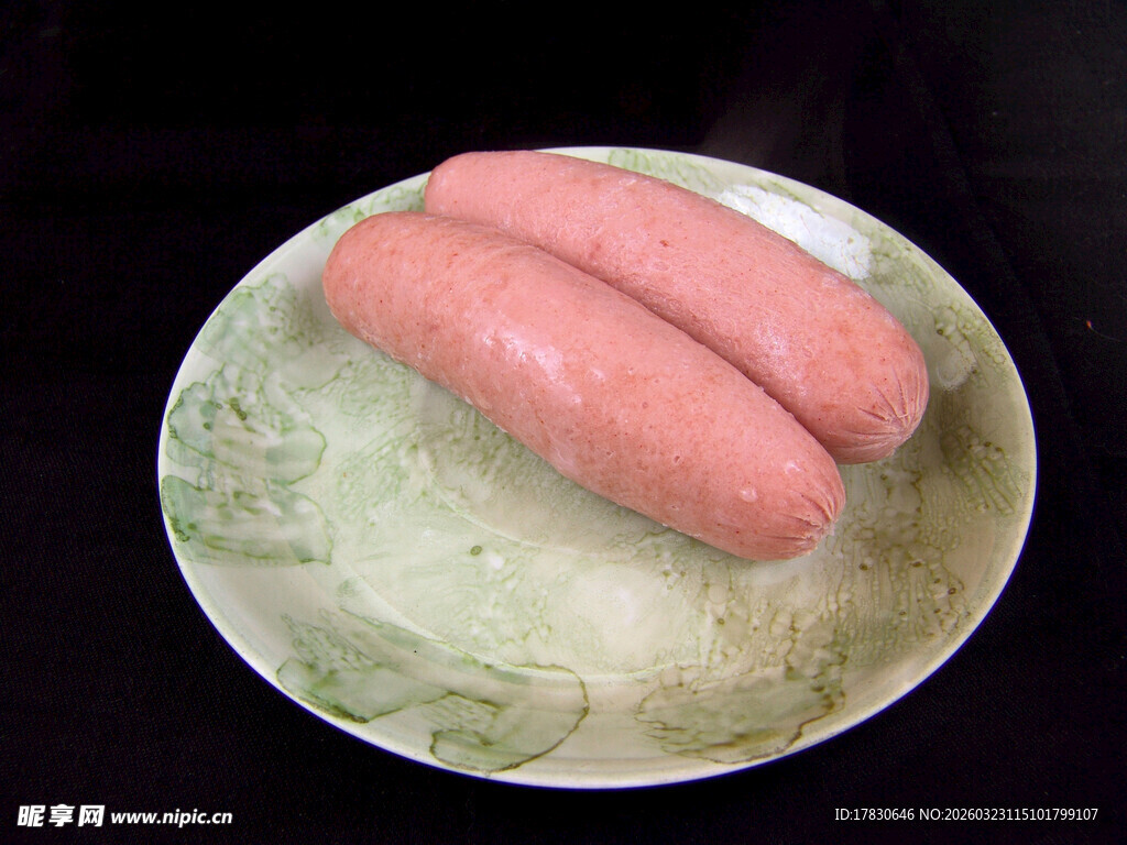盘中双香肠