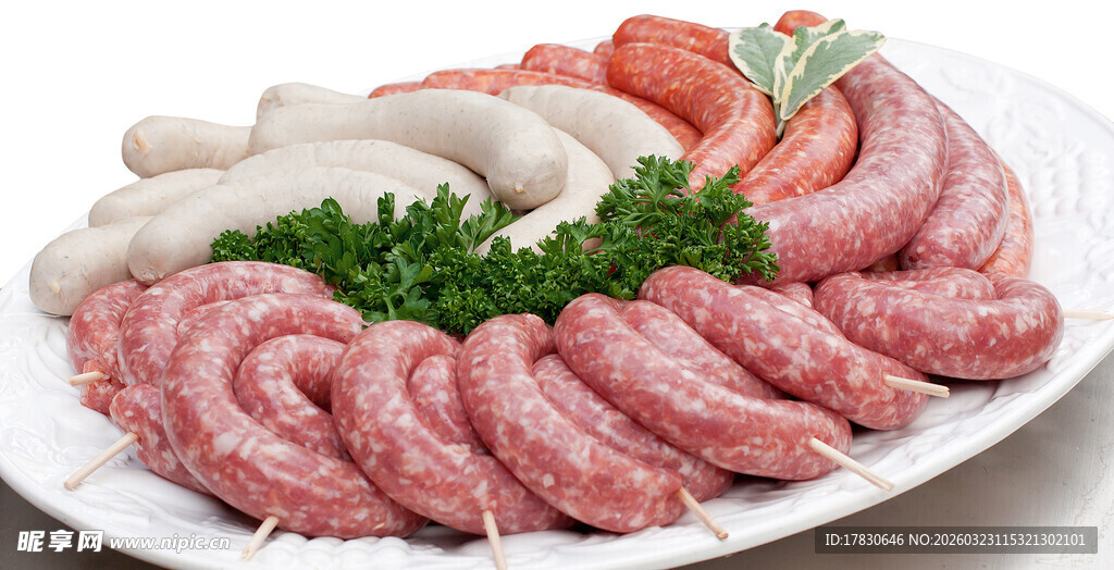 新鲜多样肉类拼盘美食