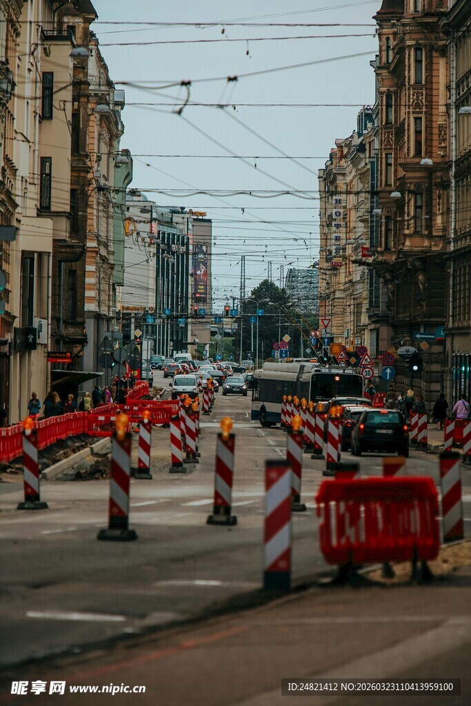 城市街道施工场景