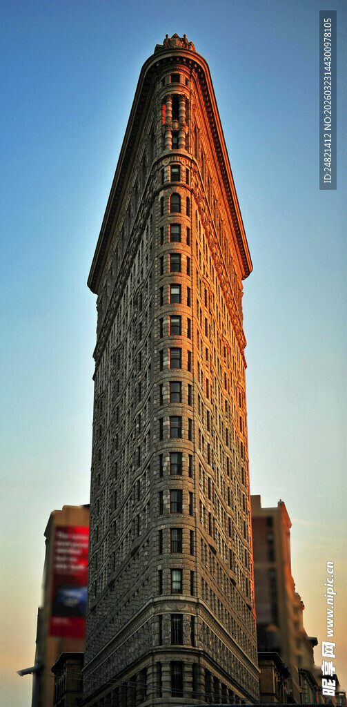 熨斗大厦黄昏景象