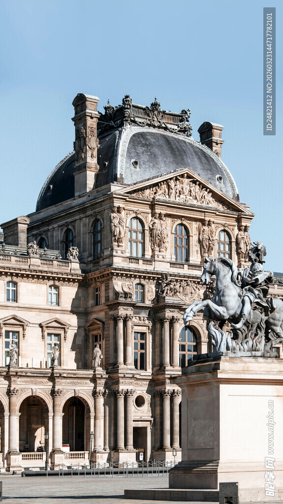 巴黎卢浮宫古典建筑景观