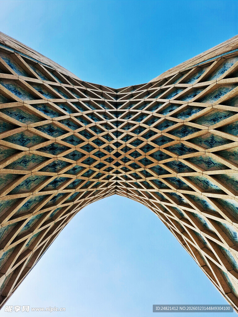 独特几何结构建筑外观