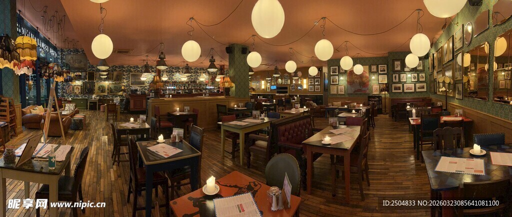 温馨舒适的餐厅内部场景