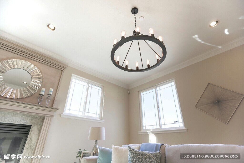 简约客厅吊灯室内装饰图