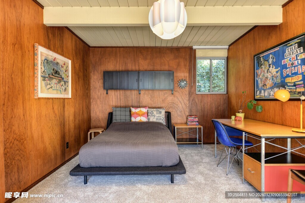 木质温馨卧室室内景致