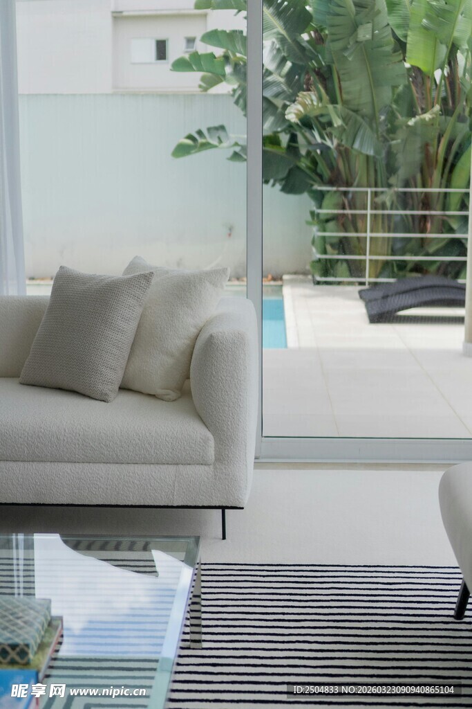 现代简约客厅沙发场景