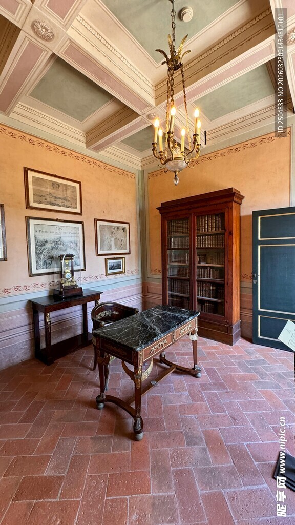 复古风格的优雅室内空间