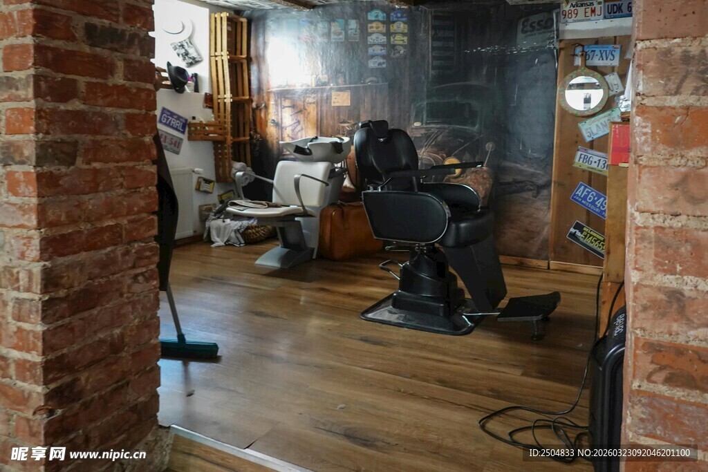 室内摄影场景中的忙碌时刻